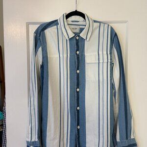 Anti Blue Button Down